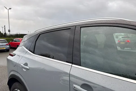 PL23KHD Nissan Qashqai 1.3 DIG-T MHEV N-Connecta Euro 6 (s/s) 5dr Thumbnail #35