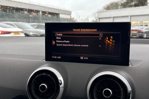 GF24WXH Audi Q2 S line 35 TFSI 150 PS S tronic Thumbnail #35