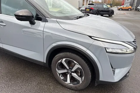 PL23KHD Nissan Qashqai 1.3 DIG-T MHEV N-Connecta Euro 6 (s/s) 5dr Thumbnail #37