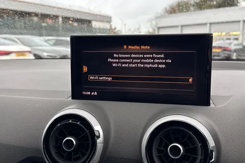 GF24WXH Audi Q2 S line 35 TFSI 150 PS S tronic Thumbnail #38