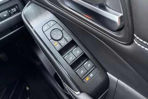 PL23KHD Nissan Qashqai 1.3 DIG-T MHEV N-Connecta Euro 6 (s/s) 5dr Thumbnail #45