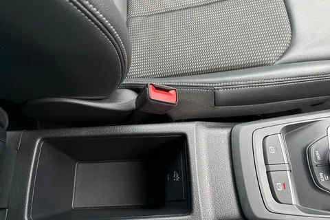 GF24WXH Audi Q2 S line 35 TFSI 150 PS S tronic Thumbnail #47
