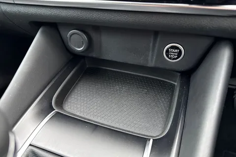 PL23KHD Nissan Qashqai 1.3 DIG-T MHEV N-Connecta Euro 6 (s/s) 5dr Thumbnail #56