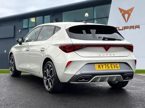 KY75EVG CUPRA Leon 1.5 TSI 150 V1 5dr Thumbnail #2