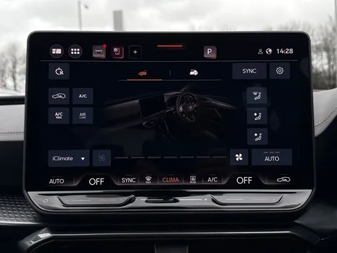 KY75EVG CUPRA Leon 1.5 TSI 150 V1 5dr Thumbnail #18