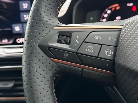 KY75EVG CUPRA Leon 1.5 TSI 150 V1 5dr Thumbnail #34