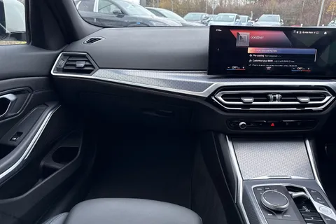 YK24BFA BMW 3 Series 320i M Sport 4dr Step Auto Thumbnail #20