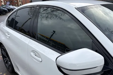 YK24BFA BMW 3 Series 320i M Sport 4dr Step Auto Thumbnail #30