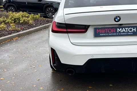 YK24BFA BMW 3 Series 320i M Sport 4dr Step Auto Thumbnail #32