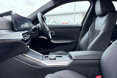 YK24BFA BMW 3 Series 320i M Sport 4dr Step Auto Thumbnail #35