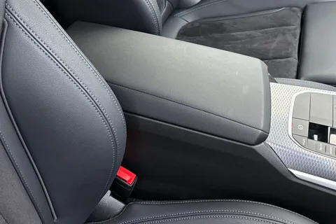 YK24BFA BMW 3 Series 320i M Sport 4dr Step Auto Thumbnail #41