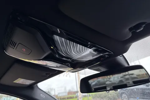 YK24BFA BMW 3 Series 320i M Sport 4dr Step Auto Thumbnail #61