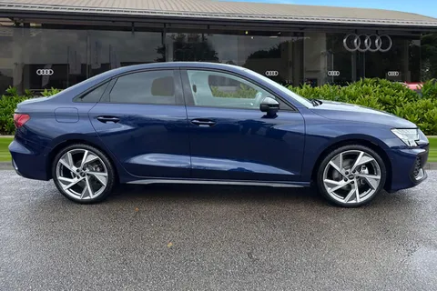 KT74NXK Audi A3 Black Edition 35 TFSI 150 PS S tronic Thumbnail #4