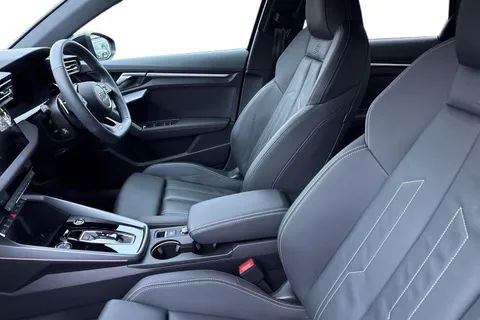 KT74NXK Audi A3 Black Edition 35 TFSI 150 PS S tronic Thumbnail #16