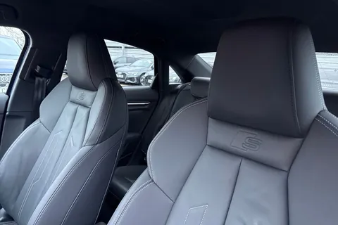 KT74NXK Audi A3 Black Edition 35 TFSI 150 PS S tronic Thumbnail #24