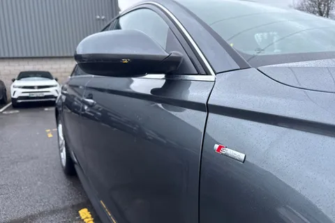 KU67KPT Audi A6 2.0 TDI Ultra S Line 4dr S Tronic Thumbnail #26