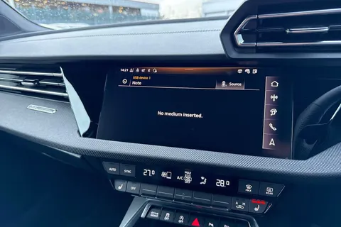 KT74NXK Audi A3 Black Edition 35 TFSI 150 PS S tronic Thumbnail #31