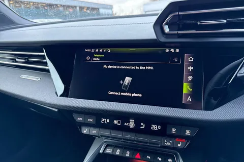 KT74NXK Audi A3 Black Edition 35 TFSI 150 PS S tronic Thumbnail #33