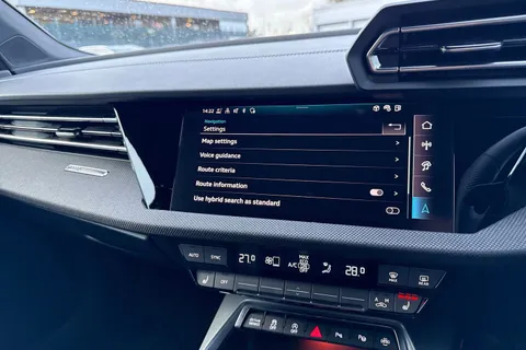 KT74NXK Audi A3 Black Edition 35 TFSI 150 PS S tronic Thumbnail #35