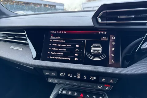 KT74NXK Audi A3 Black Edition 35 TFSI 150 PS S tronic Thumbnail #40