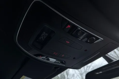 KU67KPT Audi A6 2.0 TDI Ultra S Line 4dr S Tronic Thumbnail #48