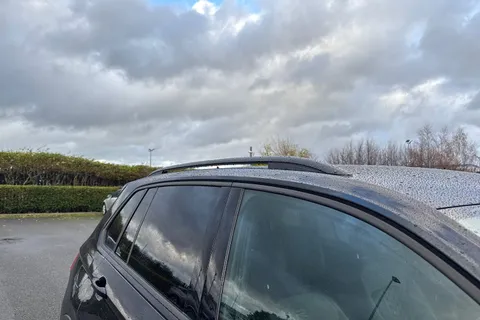 EA23ARX Volkswagen Tiguan 1.5 TSI R-Line DSG Euro 6 (s/s) 5dr Thumbnail #54