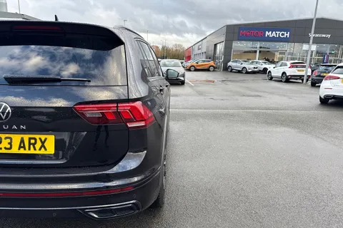 EA23ARX Volkswagen Tiguan 1.5 TSI R-Line DSG Euro 6 (s/s) 5dr Thumbnail #58