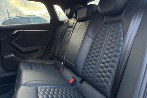 YH22APX Audi RS 3 RS 3 TFSI Quattro Carbon Black 5dr S Tronic Thumbnail #19