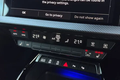 YH22APX Audi RS 3 RS 3 TFSI Quattro Carbon Black 5dr S Tronic Thumbnail #22