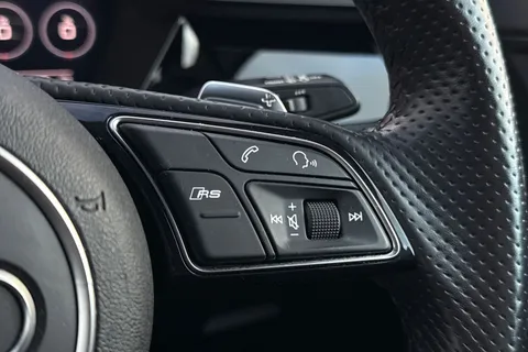 YH22APX Audi RS 3 RS 3 TFSI Quattro Carbon Black 5dr S Tronic Thumbnail #30