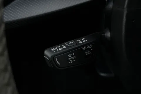 YH22APX Audi RS 3 RS 3 TFSI Quattro Carbon Black 5dr S Tronic Thumbnail #31