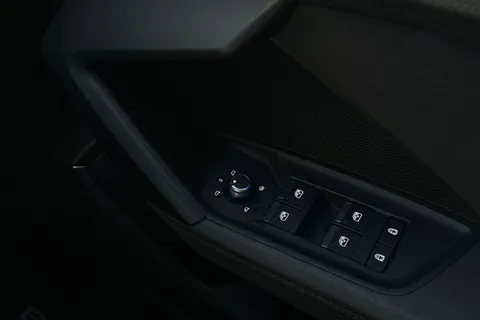 YH22APX Audi RS 3 RS 3 TFSI Quattro Carbon Black 5dr S Tronic Thumbnail #34