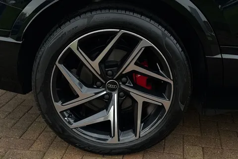 KN75HFO Audi Q6 E-Tron Q6 SUV Edition 1 e-tron performance  225,00 kW Thumbnail #13