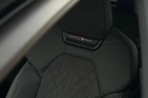 KN75HFO Audi Q6 E-Tron Q6 SUV Edition 1 e-tron performance  225,00 kW Thumbnail #32