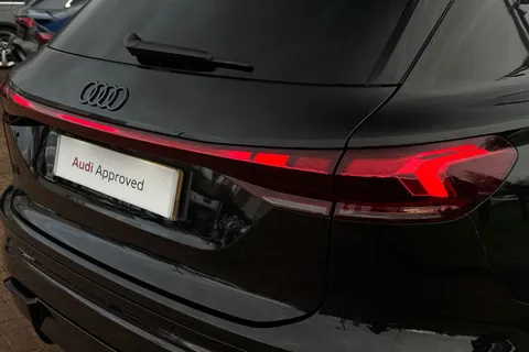 KN75HFO Audi Q6 E-Tron Q6 SUV Edition 1 e-tron performance  225,00 kW Thumbnail #50