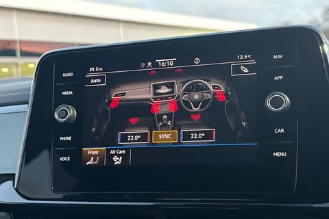 DC25TMY Volkswagen T-Roc 1.5 TSI Black Edition 5dr DSG | Sat Nav | Matrix Automatic Lights Thumbnail #21