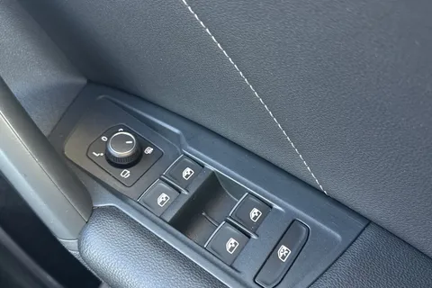 21 of 53 for Volkswagen Tiguan 2.0 TDi 150 R-Line Tech 5dr **HEADS UP DISPLAY**