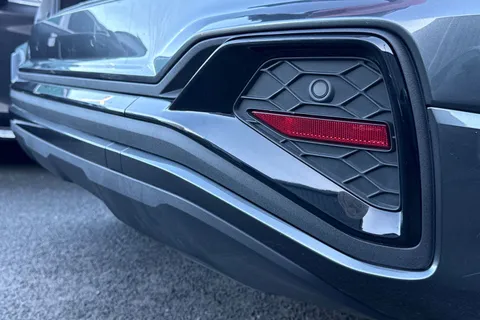 31 of 66 for Audi Q2 Black Edition 35 TFSI 150 PS S tronic