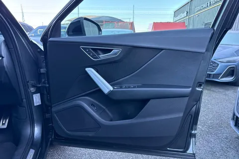 47 of 66 for Audi Q2 Black Edition 35 TFSI 150 PS S tronic