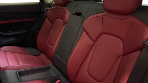 CJ71RZG Porsche Taycan Performance Plus 93.4kWh 4S Cross Turismo Auto 4WD 5dr (11kW Charger) Thumbnail #8