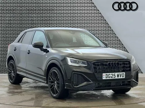 DG25WVO Audi Q2 Black Edition 35 TFSI 150 PS S tronic Thumbnail #1