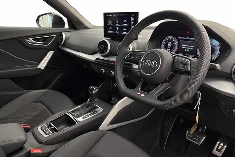 DG25WVO Audi Q2 Black Edition 35 TFSI 150 PS S tronic Thumbnail #7