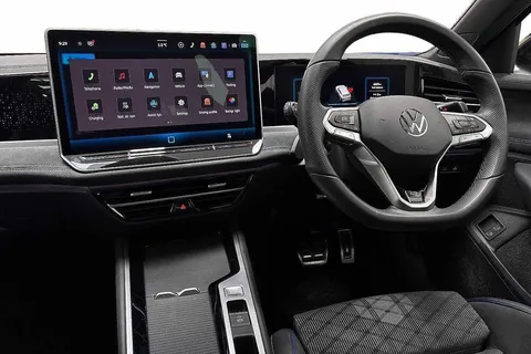 DE25PSZ Volkswagen Passat 1.5 TSI eHybrid 272 R-Line 5dr DSG **PAN ROOF, INFO PACK, DRIVER PACK** Thumbnail #2