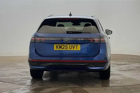 KM25UVT Volkswagen Passat 1.5 TSI eHybrid R-Line 5dr DSG Thumbnail #8