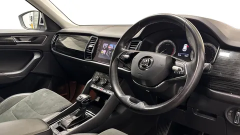 YB70NKX Škoda Kodiaq 1.5 TSI ACT SE L DSG Euro 6 (s/s) 5dr (7 Seat) Thumbnail #8