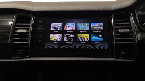 YB70NKX Škoda Kodiaq 1.5 TSI ACT SE L DSG Euro 6 (s/s) 5dr (7 Seat) Thumbnail #10