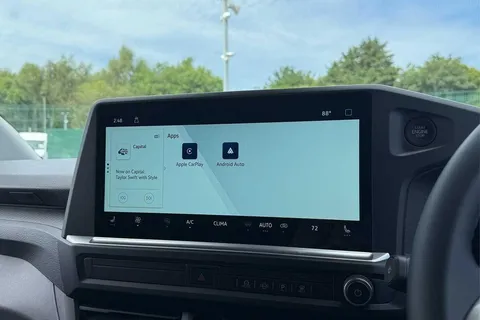 DC75CZR Volkswagen Transporter T28 Panel Van Commerce Pro SWB 110 PS 2.0 TDI 6sp Manual -  Delivery Miles Thumbnail #39