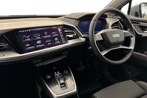 KY75CPV Audi Q4 e-tron Q4  Sport 55 e-tron quattro 250,00 kW Thumbnail #2