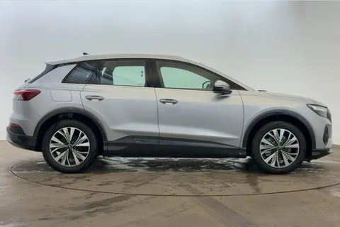 KY75CPV Audi Q4 e-tron Q4  Sport 55 e-tron quattro 250,00 kW Thumbnail #4