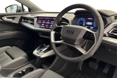 KY75CPV Audi Q4 e-tron Q4  Sport 55 e-tron quattro 250,00 kW Thumbnail #6